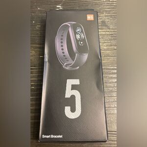 NEW M5 Smart Bracelet Fitness Activity Tracker New in Box